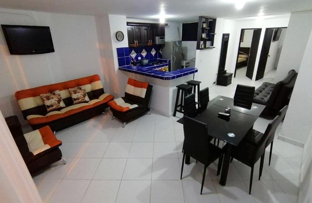 Hermoso apartamento cómodo y tranquilo cerca a todo en Guatapé por días