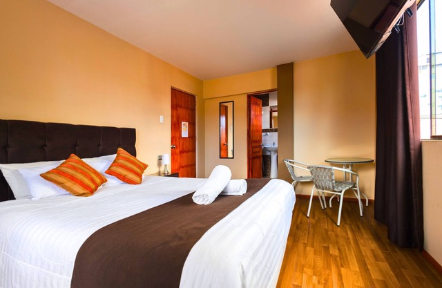 Hermoza House Bed & Breakfast