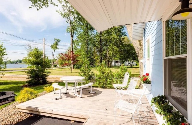 Heron's Nest I Paw Paw Lake Cottages I Huron #1