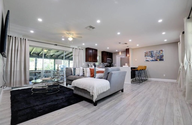 Hidden gem home w/ an exhilarating backyard view