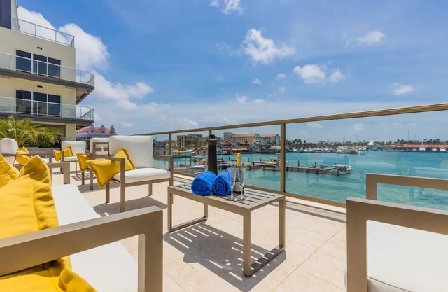 Hidden Gem With Breathtaking Ocean and Pool Views