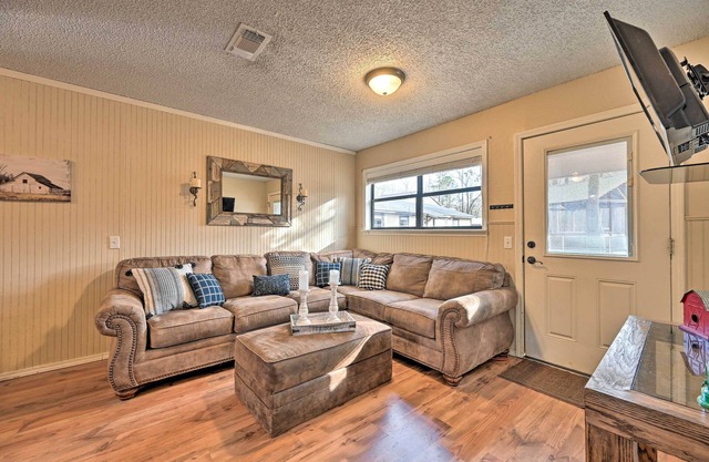 'Hidden Oaks' Broken Bow Vacation Rental, Pets OK!