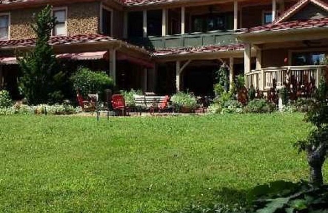 Hidden Treasure Near Downtown!
