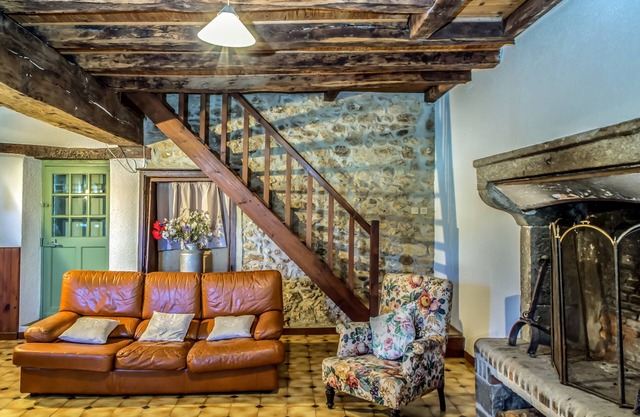 High Capacity Farm cottages in a body