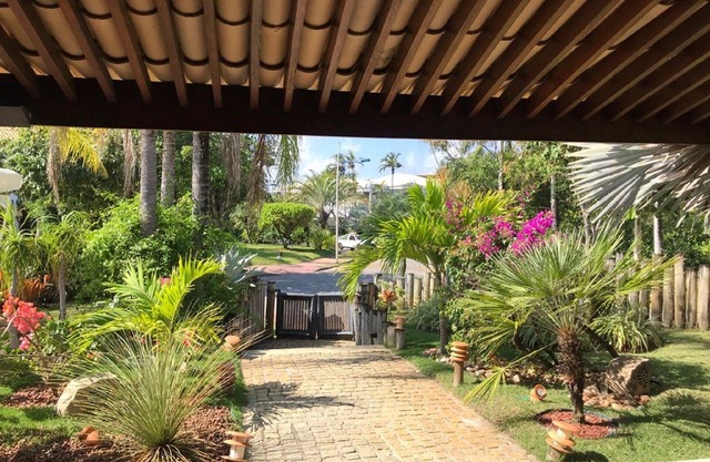 High standard house near the beach. A large chalet in an APA.