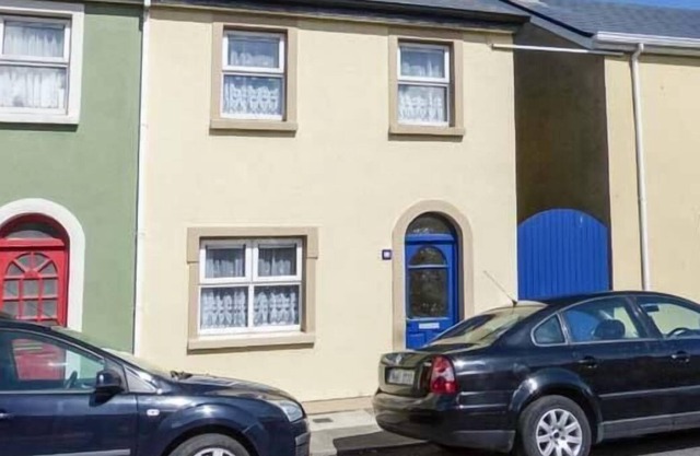 HIGH TIDE, family friendly, with open fire in Belmullet, County Mayo