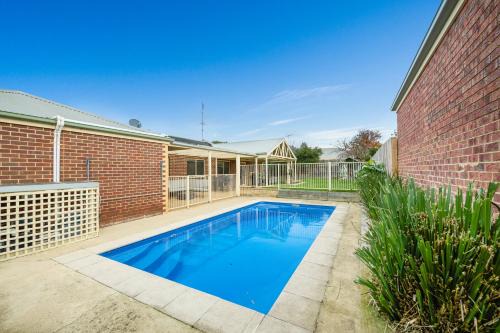 Highgrove Pool House