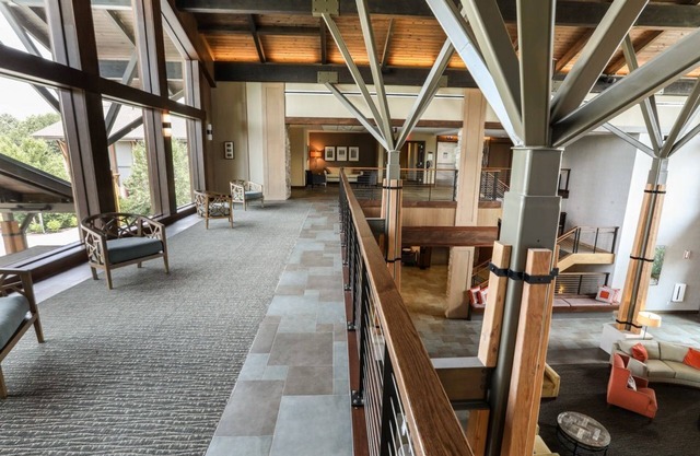 Highland Queen ADA | Accessible Room Near Slopes