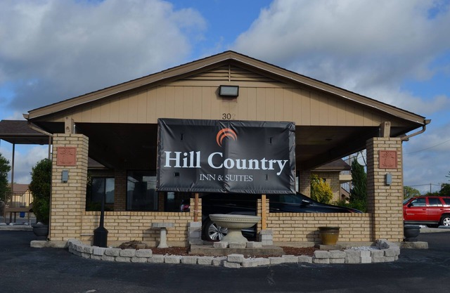 Hill Country Inn & Suites