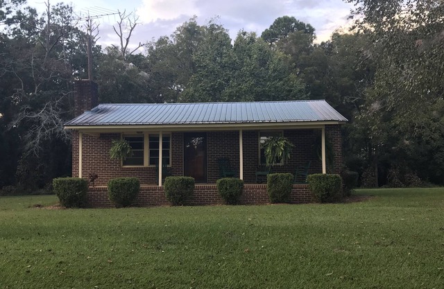 Hillbilly Hut of South Georgia
