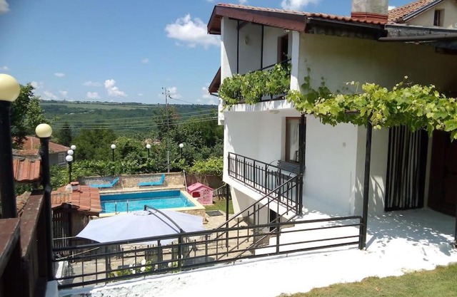 Hillside Guesthouse Pushevo