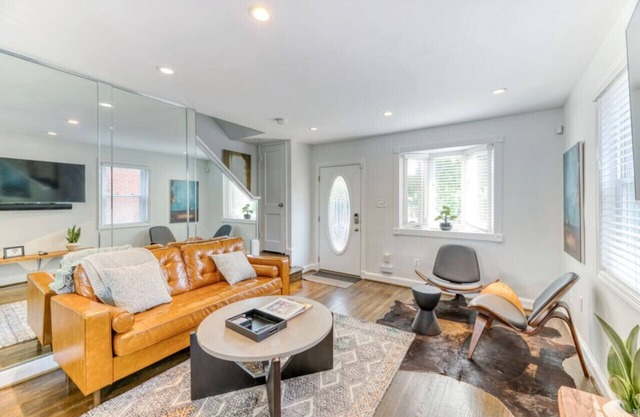 Hilltop Hideaway in DC