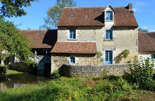 Historic 15th-Century Mill with Modern Comforts, Near Loire Castles and Beauval Zoo
