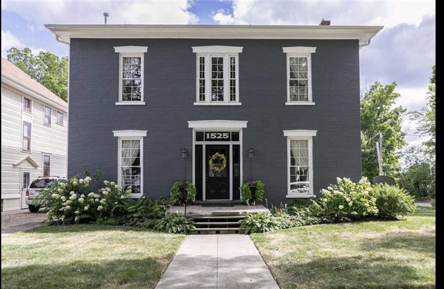 Historic 1860 Charm, Modern Amenities Comfort