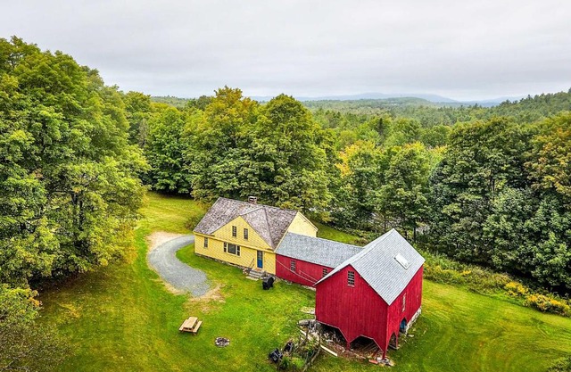 Historic Hanover Area Home, 16 Miles to Dartmouth!