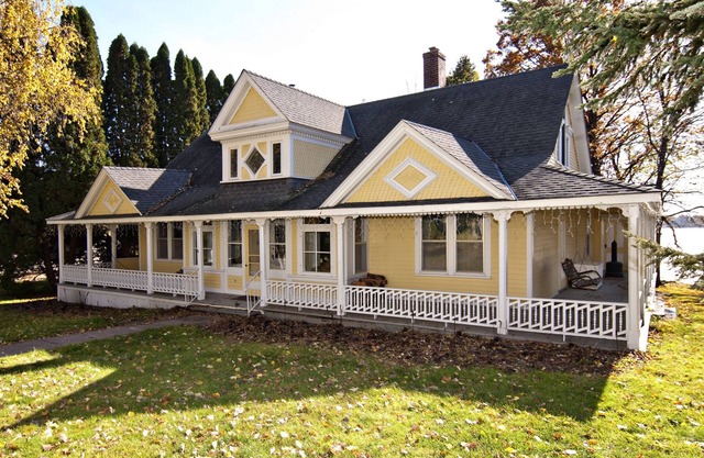 Historic Swedish Cottage on Quiet Lindstrom Lake