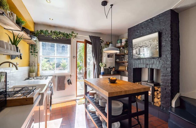 Historic Townhouse & Garden on Christmas Steps