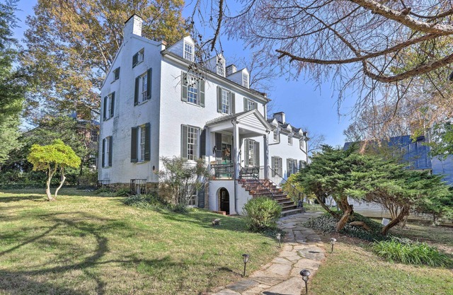 Historic Warrenton Home w/Patio & Hot Tub!
