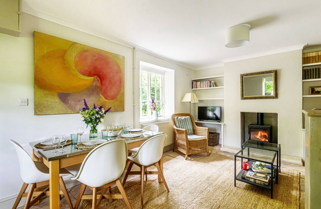 Historical cottage on private estate in the Cotswolds