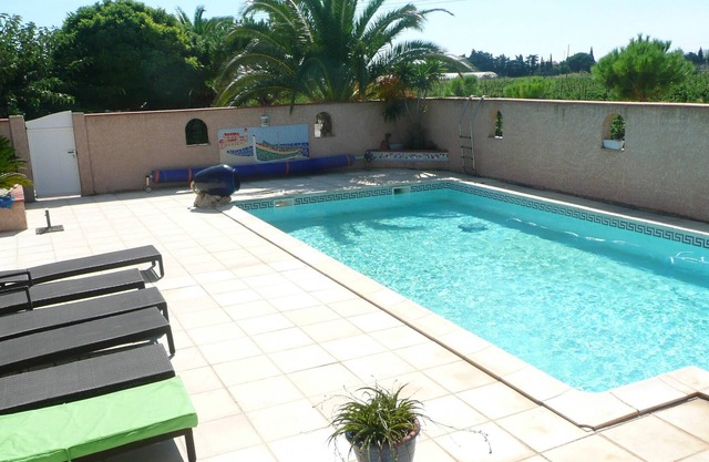 Homerez - House 3 km away from the beach for 7 ppl. with shared pool and terrace