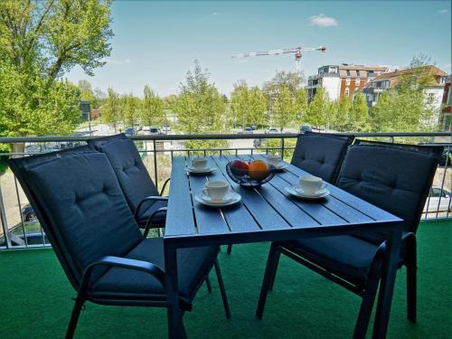 Hogulu - 3 - RAUM - App 26 mit Balkon in der Nähe der Jahrtausendbrücke