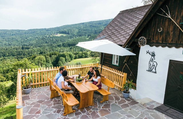 Holiday Home 'Connyhaus St Oswald Ob Eibiswald' with Private Terrace, Wi-Fi and Air Conditioning