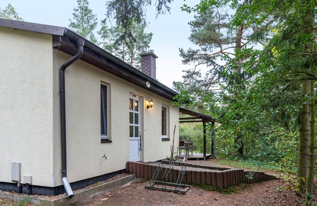 Holiday Home 'Ferienhaus Mine Hüsung' with Private Terrace, Shared Garden and Wi-Fi