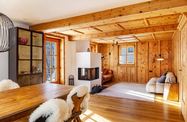 Holiday Apartment 'Chalet Flocke - Sternschnuppe' with Mountain View, Balcony and Wi-Fi