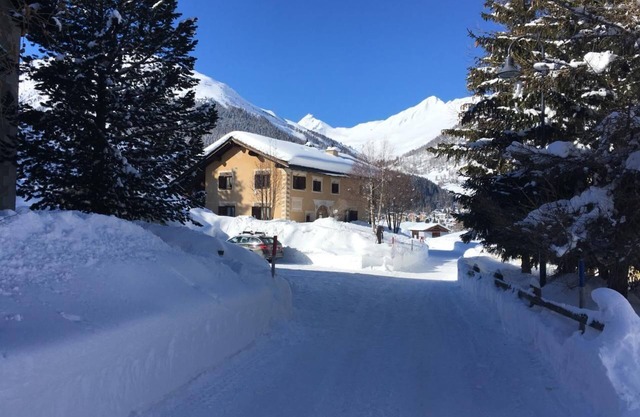 Holiday apartment La Punt-Chamues-ch for 1 - 2 persons with 1 bedroom - Holiday house