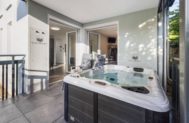 Holiday Apartment "Egge Resort 7" with Balcony, Whirlpool and Sauna