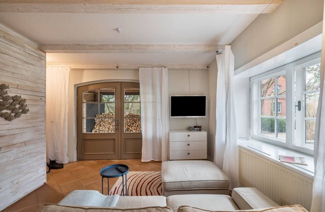 Holiday Apartment Eins at Hof Himmelgrün with Large Garden