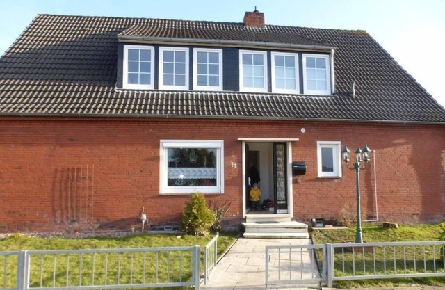 Holiday apartment Hinte for 1 - 5 persons with 2 bedrooms - Holiday apartment in one or multi-family