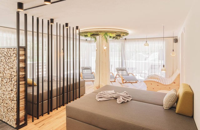 Holiday Apartment 'Silva Living' with Mountain View, Private Terrace and Wi-Fi