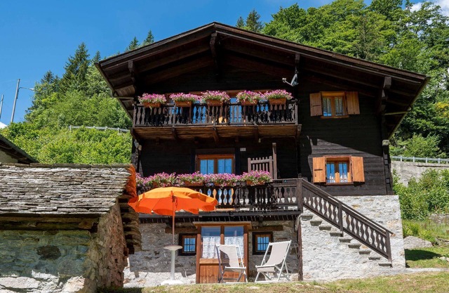 Holiday apartment Macugnaga for 1 - 9 persons with 4 bedrooms - Holiday house