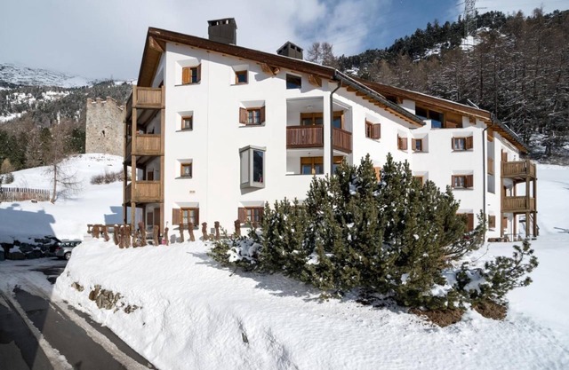 Holiday apartment Pontresina for 1 - 6 persons with 3 bedrooms - Holiday apartment