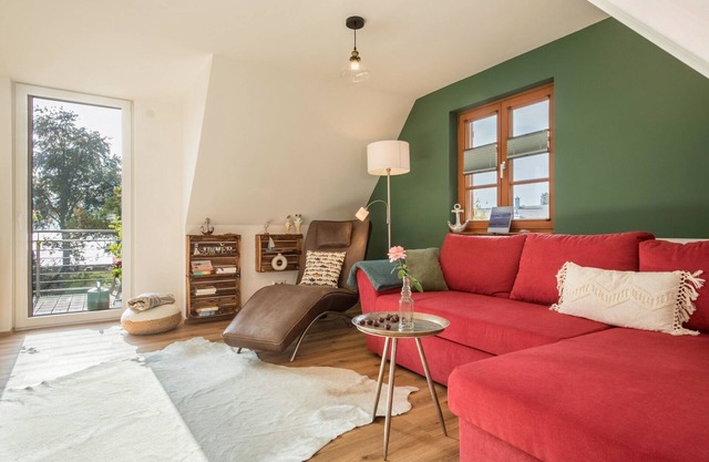 Holiday Apartment 'Seekind' with Lake View, Private Balcony & Wi-Fi