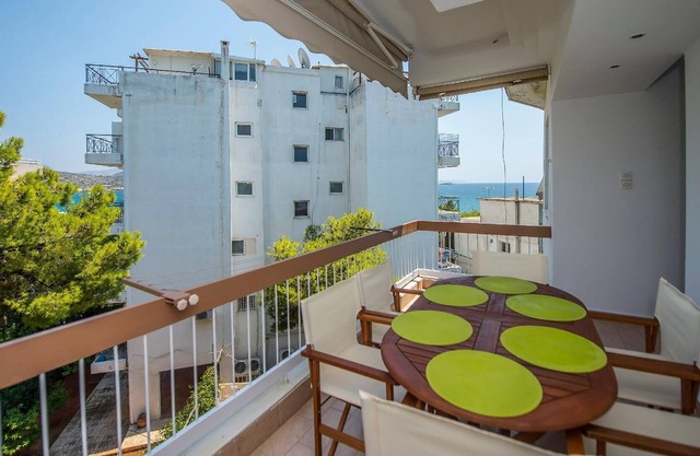 Holiday apartment Varkiza for 1 - 4 persons with 1 bedroom - Holiday apartment in one or multi-famil