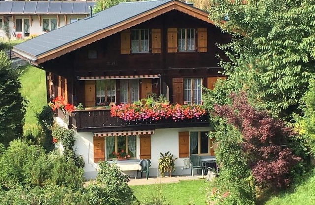 Holiday apartment Wengen for 1 - 2 persons with 1 bedroom - Holiday apartment in one or multi-family