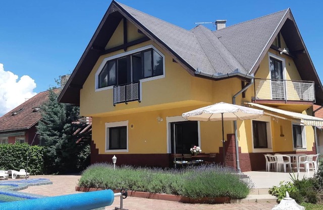 Holiday apartment Zamárdi for 1 - 9 persons with 2 bedrooms - Holiday house