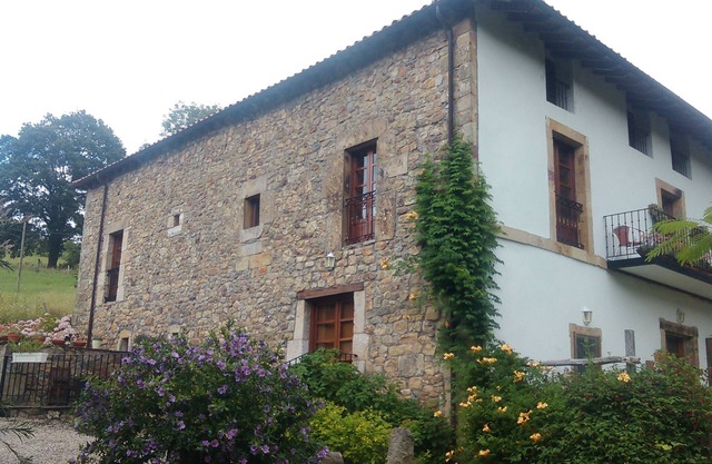 Holiday cottages in the countryside just 10 minutes from Cabarceno