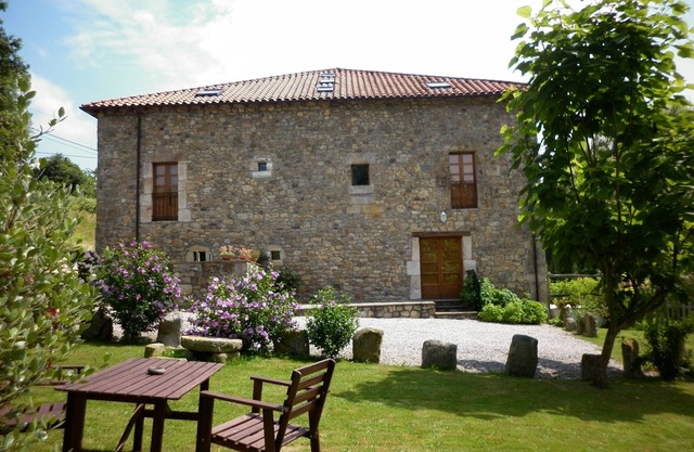 Holiday cottages in the countryside just 10 minutes from Cabarceno