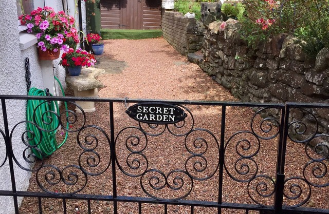 🌺Holiday Cottage Crieff - Sleeps 6, country oasis, where memories are made ! 🌸