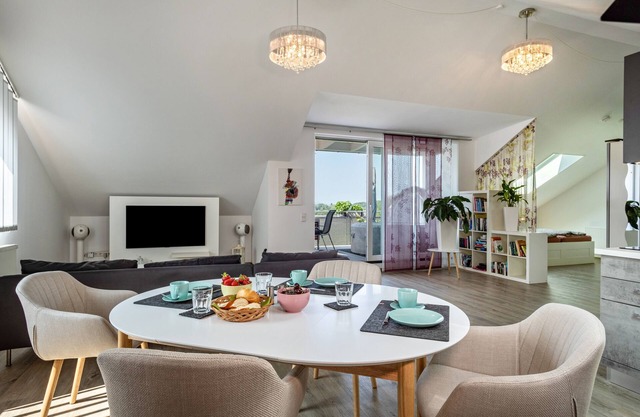 Holiday Apartment "Loft Schwenck" with Lake View, Shared Terrace & Wi-Fi