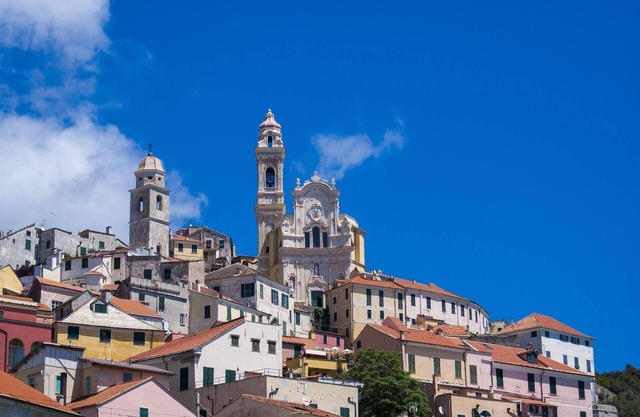 Holiday flat with charm and a view of the sea