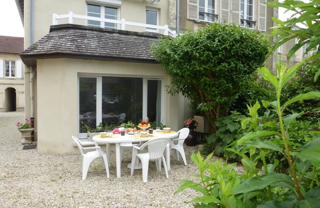 Holiday Home in Arromanches by Sandy Beach