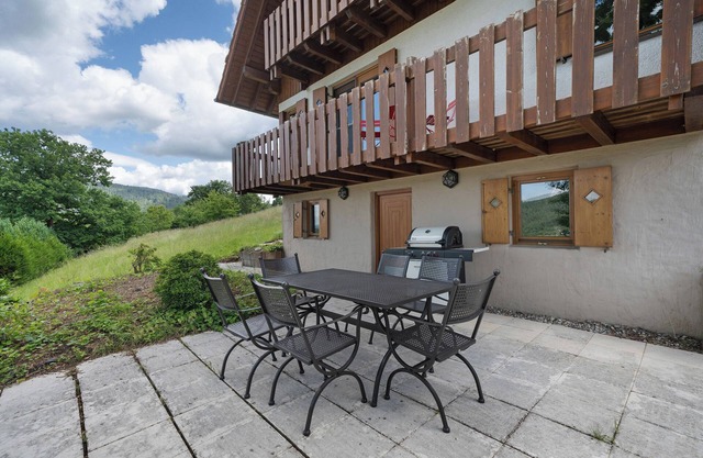 Holiday Home 'Rotkreuz' with Mountain View, Private Terrace and Wi-Fi