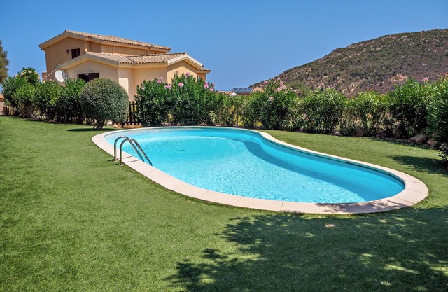 Holiday Home "Affitti brevi Tiriddò' with Sea View, Shared Pool and Private Terrace
