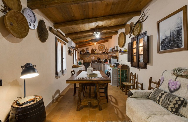 Holiday Home "Antica dimora" with Garden & A/C