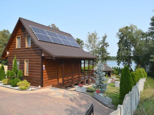 Holiday Home by Lake in Nowa Wioska