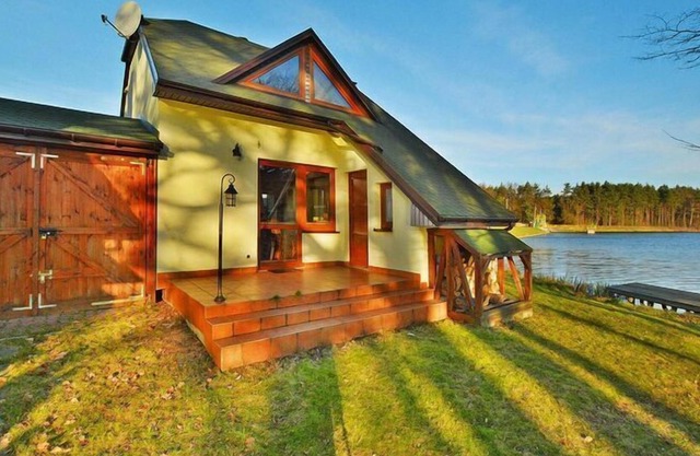 Holiday home by the lake, Rosnowo